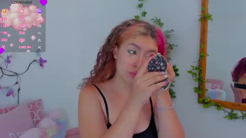 Snapshot of marieetaylor chatting on July 14, 2026, 6:24 pm Mariee online show from July 14, 2026, 6:24 pm