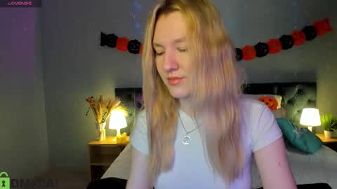 mariel_brown online show from October 22, 2025, 9:31 am