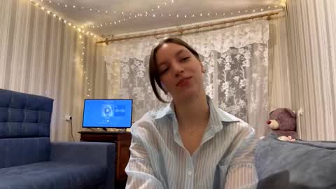 Snapshot of marielamilewski chatting on November 12, 2025, 2:17 pm Marie online show from November 12, 2025, 2:17 pm