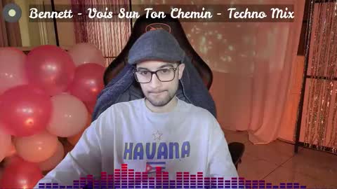 Marie online show from September 8, 2025, 2:38 pm