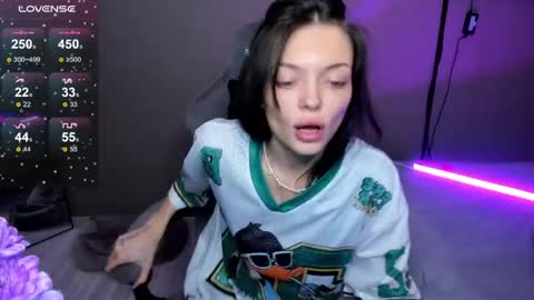 Snapshot of mariella__adams chatting on April 4, 2026, 4:15 pm Maria online show from April 4, 2026, 4:15 pm