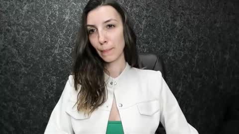 marielleanker online show from September 22, 2025, 9:11 am