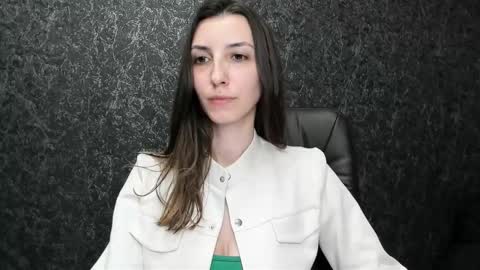 marielleanker online show from October 8, 2025, 11:52 am