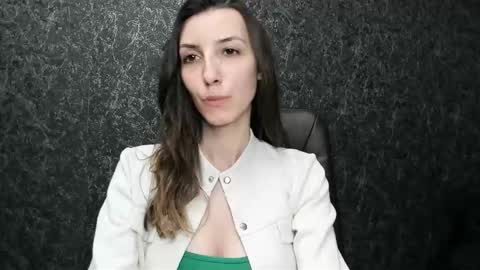 marielleanker online show from November 27, 2025, 12:40 pm