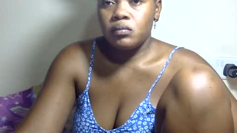 Marie online show from August 6, 2026, 12:45 am