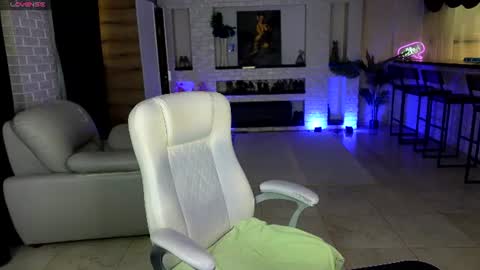 Snapshot of mariemlui chatting on July 6, 2026, 2:25 pm mariemlui online show from July 6, 2026, 2:25 pm