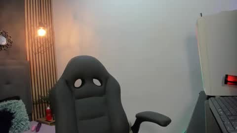 Snapshot of mariiajose_cruz chatting on February 19, 2026, 11:39 am mariiajose_cruz online show from February 19, 2026, 11:39 am