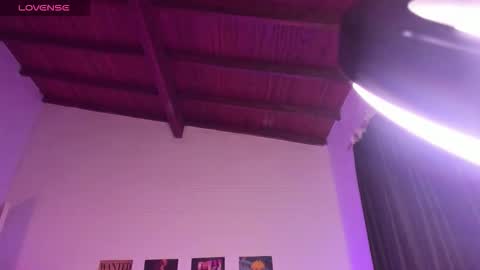 Mariana Hasper online show from October 11, 2025, 7:51 am