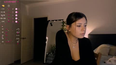 Mari online show from December 17, 2024, 2:55 pm