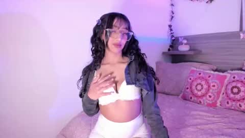 Luna Dulk online show from January 7, 2026, 10:07 am