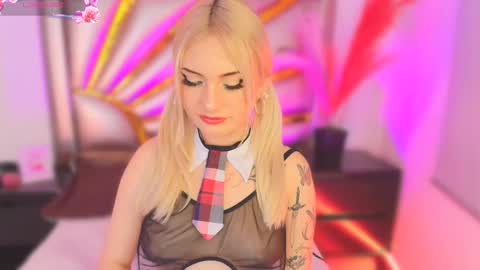 Mariluu  online show from March 14, 2026, 2:33 pm