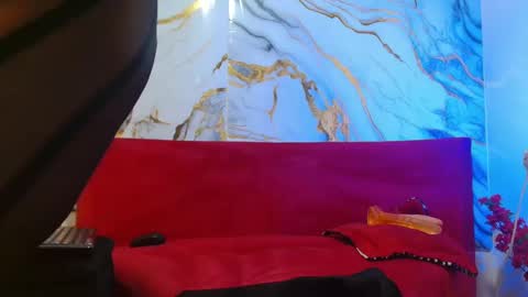 marilyn_aboul online show from October 7, 2025, 12:08 am