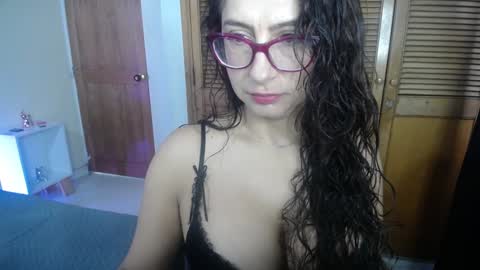 marilynetthan online show from January 2, 2025, 12:57 pm