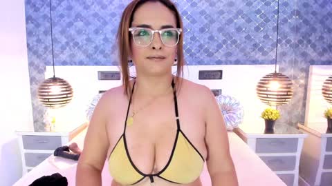 Marilyn Vega online show from December 5, 2024, 12:08 am