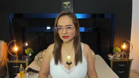 Marilyn Vega online show from December 7, 2024, 1:03 am