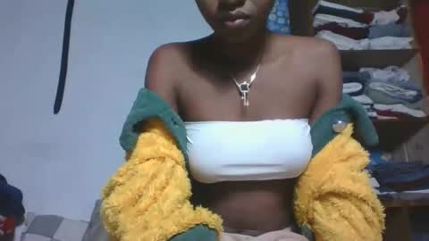 Snapshot of marinagold69 chatting on May 16, 2026, 1:24 am marinagold69 online show from May 16, 2026, 1:24 am