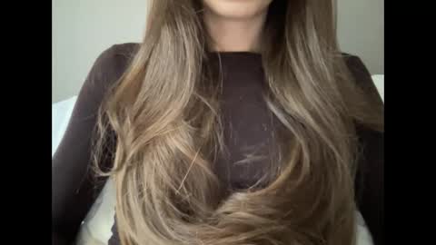 Snapshot of marinalovenow chatting on March 1, 2025, 2:23 pm Marina online show from March 1, 2025, 2:23 pm