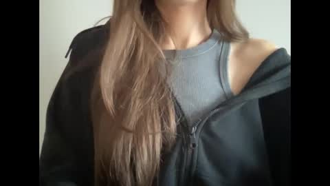 Snapshot of marinalovenow chatting on March 10, 2025, 2:48 pm Marina online show from March 10, 2025, 2:48 pm