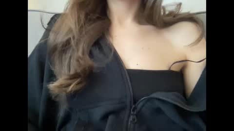 Snapshot of marinalovenow chatting on March 12, 2025, 8:08 am Marina online show from March 12, 2025, 8:08 am