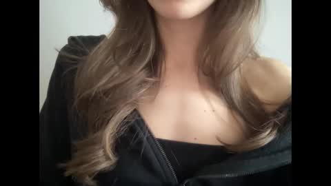 Snapshot of marinalovenow chatting on March 12, 2025, 11:09 am Marina online show from March 12, 2025, 11:09 am