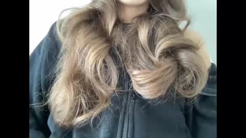 Snapshot of marinalovenow chatting on September 24, 2025, 8:50 am Marina online show from September 24, 2025, 8:50 am