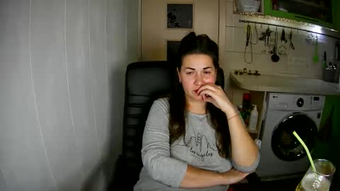 Snapshot of marinettaqhot chatting on January 20, 2025, 10:04 pm MarinettaQhot online show from January 20, 2025, 10:04 pm