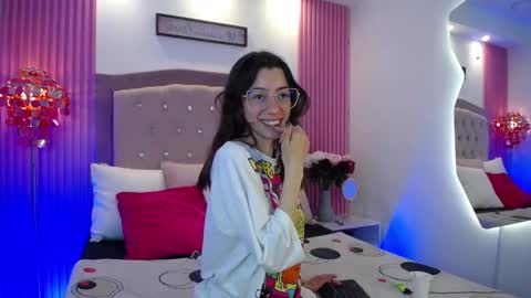 marinette online show from March 2, 2026, 7:54 pm