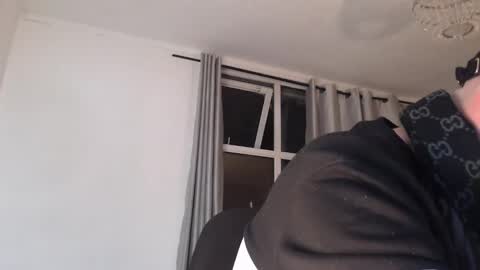 marinocalito online show from December 5, 2025, 4:58 pm