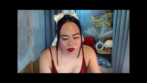 LEAH online show from April 24, 2026, 5:37 pm