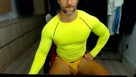 Snapshot of marismuscle chatting on September 10, 2025, 7:03 pm MarisMuscle online show from September 10, 2025, 7:03 pm