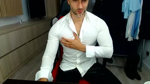 Snapshot of marismuscle chatting on September 19, 2025, 7:14 pm MarisMuscle online show from September 19, 2025, 7:14 pm