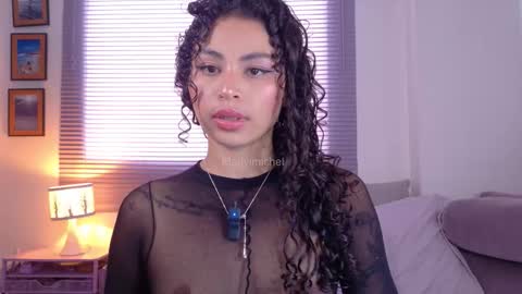 Snapshot of marivimichel03 chatting on September 21, 2025, 7:04 pm online show from September 21, 2025, 7:04 pm