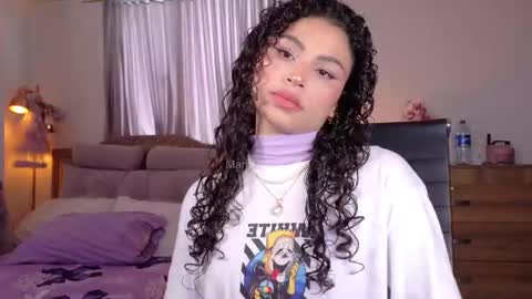 Snapshot of marivimichel03 chatting on September 27, 2025, 7:08 pm online show from September 27, 2025, 7:08 pm