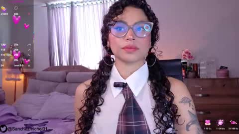 Snapshot of marivimichel03 chatting on October 18, 2025, 7:03 pm online show from October 18, 2025, 7:03 pm