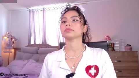 Snapshot of marivimichel03 chatting on October 19, 2025, 7:03 pm online show from October 19, 2025, 7:03 pm