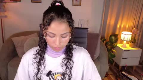 marivimichel_s online show from April 21, 2026, 9:59 am