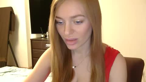 mariwell online show from April 12, 2026, 12:37 am