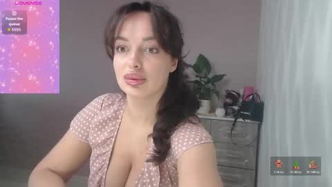 MariyaWillson online show from December 17, 2025, 5:57 am