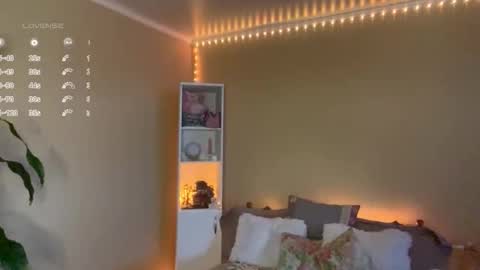 Snapshot of marjoriestallbaumer chatting on November 17, 2025, 7:03 am Alice online show from November 17, 2025, 7:03 am