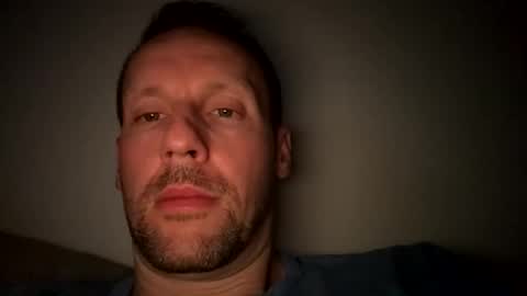 Mark online show from November 28, 2025, 10:56 pm