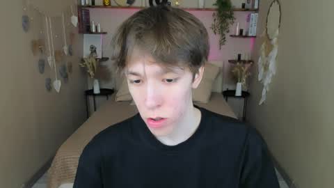 Snapshot of mark_branston chatting on May 3, 2026, 10:43 am Mark online show from May 3, 2026, 10:43 am