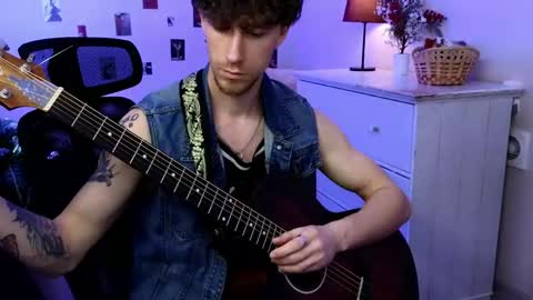 mark_caron online show from April 16, 2026, 9:39 pm