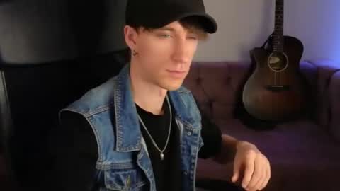 mark_caron online show from June 11, 2026, 12:47 pm