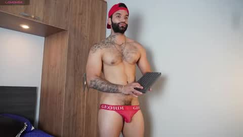 Mark online show from September 8, 2025, 11:59 pm