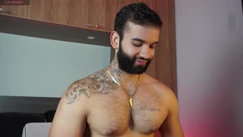 Mark online show from October 18, 2025, 5:57 pm