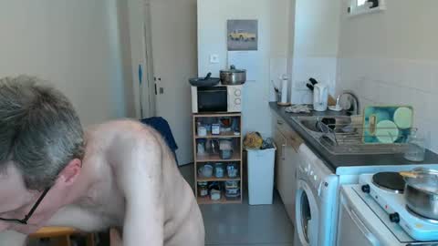 Snapshot of mark_islington chatting on June 25, 2026, 9:14 am mark_islington online show from June 25, 2026, 9:14 am