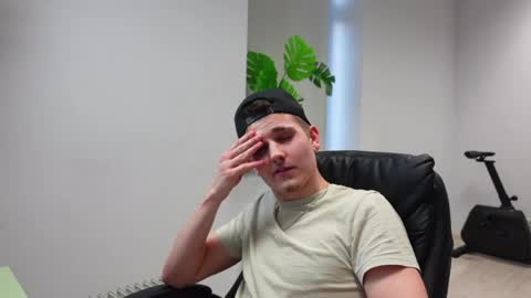 MARK KARSON online show from April 8, 2026, 5:02 pm