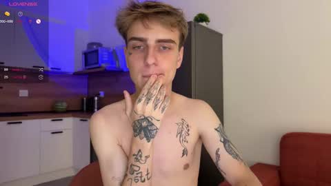 Snapshot of mark_lovrov chatting on September 13, 2025, 3:12 pm Mark 3 online show from September 13, 2025, 3:12 pm