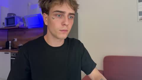 Snapshot of mark_lovrov chatting on October 8, 2025, 2:14 pm Mark 3 online show from October 8, 2025, 2:14 pm