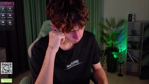 Mark online show from October 28, 2025, 3:14 pm